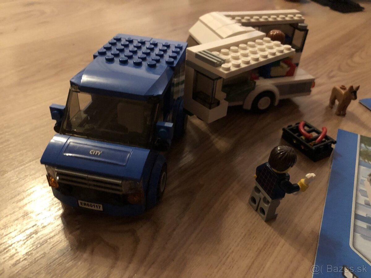 Lego CITY 60117 - Obytný príves s autom - 3