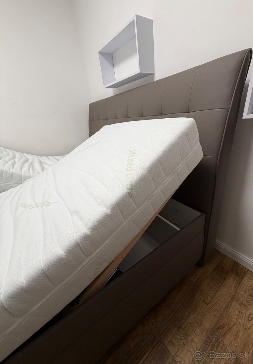 Manželská posteľ - 3