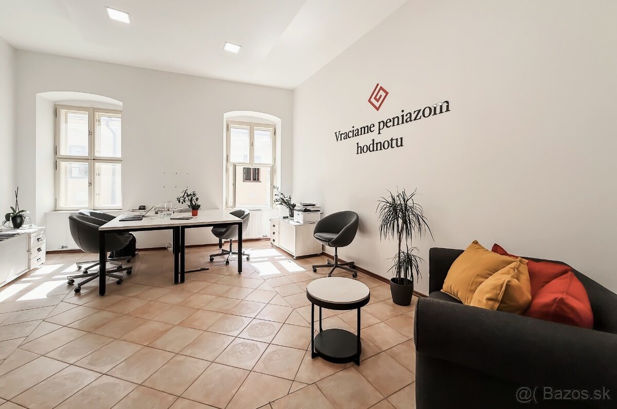 Prenájom kancelárie v centre Trnavy–Hviezdoslavovo námestie - 3