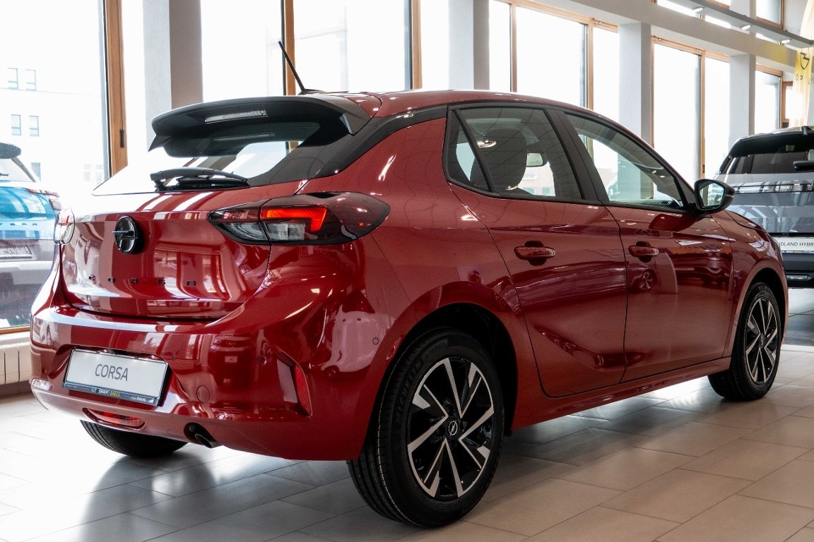 Opel Corsa Edition 1,2T 100k MT6 - 3