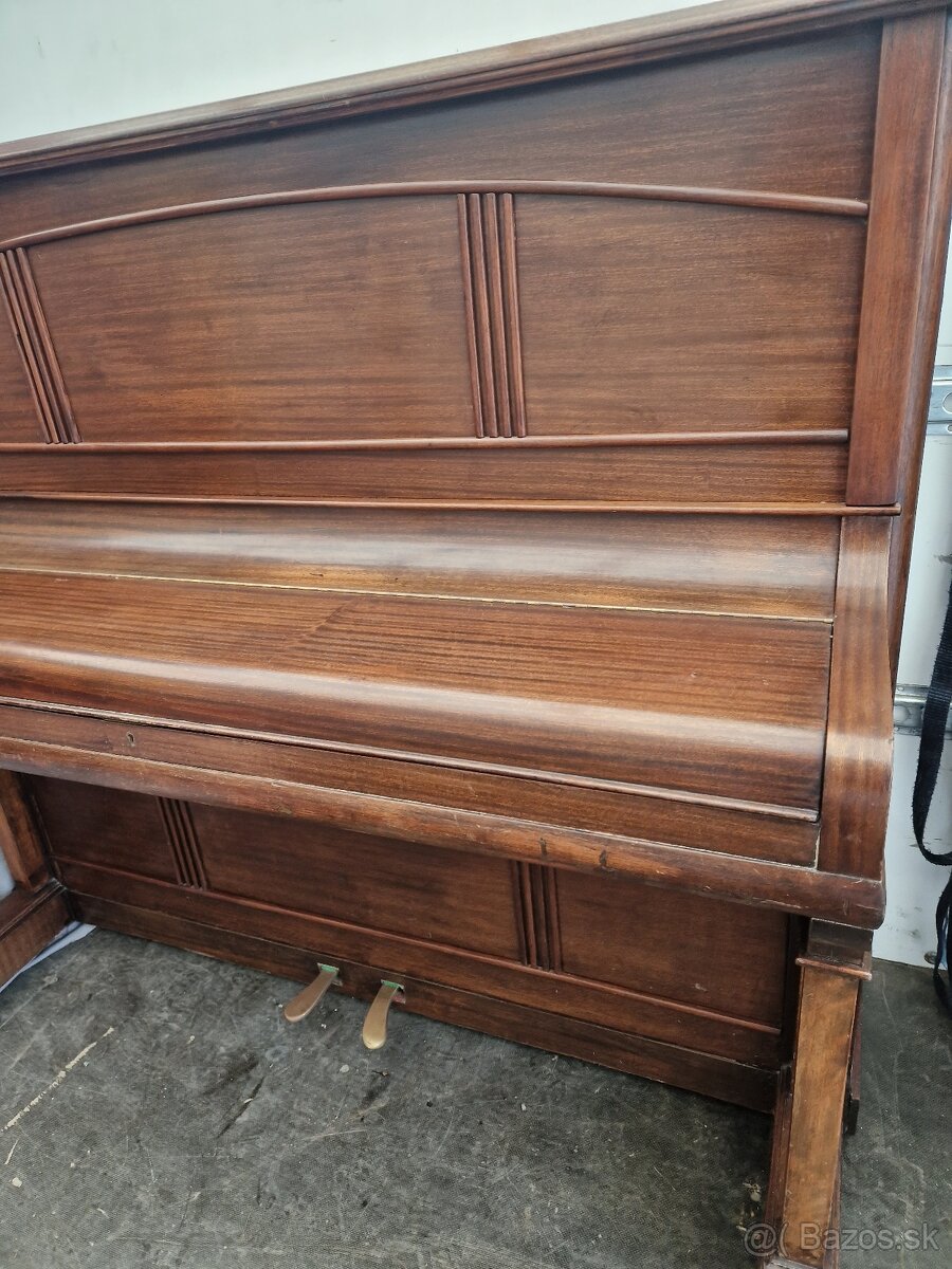 Predám zachovalé piano Grisham&Co. London za 350eu4 - 3