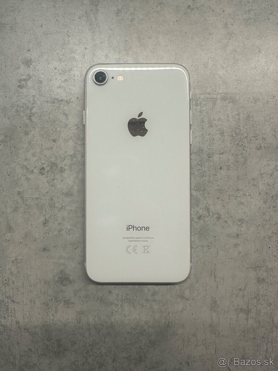 iPhone 8 64GB SILVER - 3