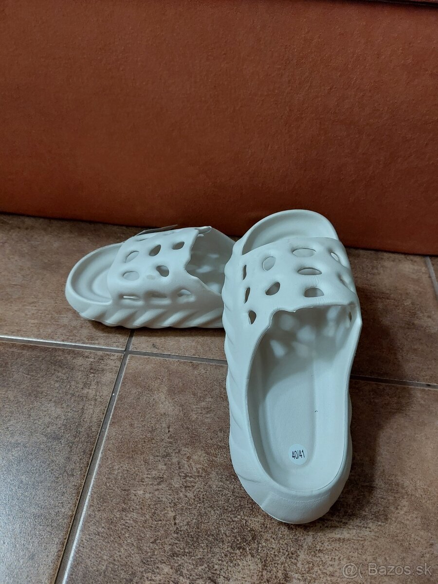 Gumené šľapky - 3