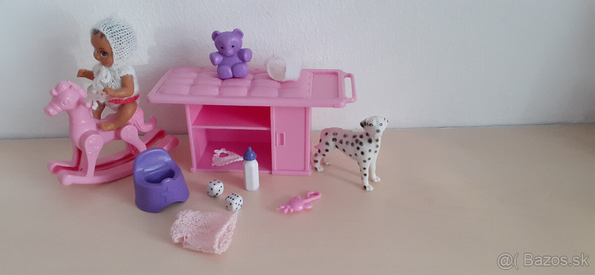 babika bábätko s koníkom hračkami oblečením - 3
