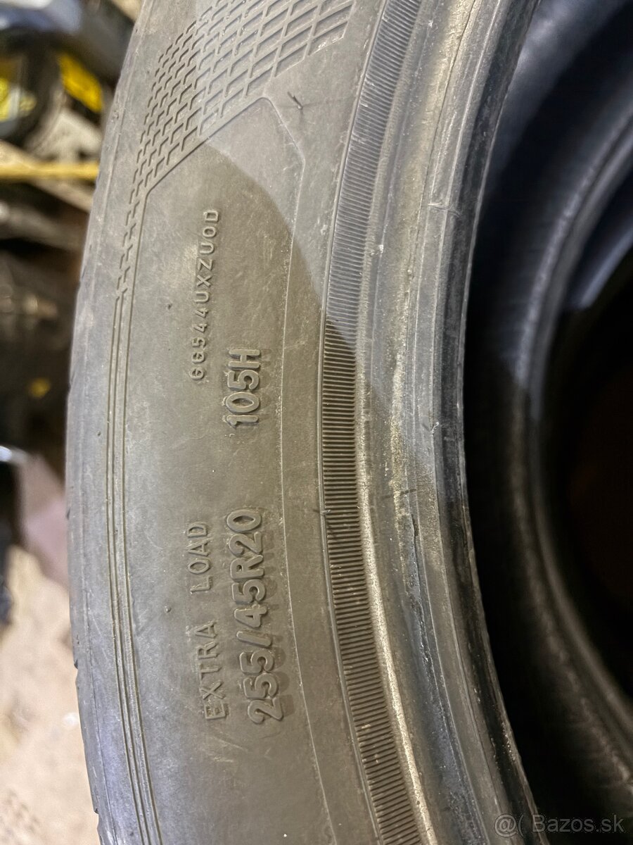 Letné pneu 255/45 R20 jazdené - 3
