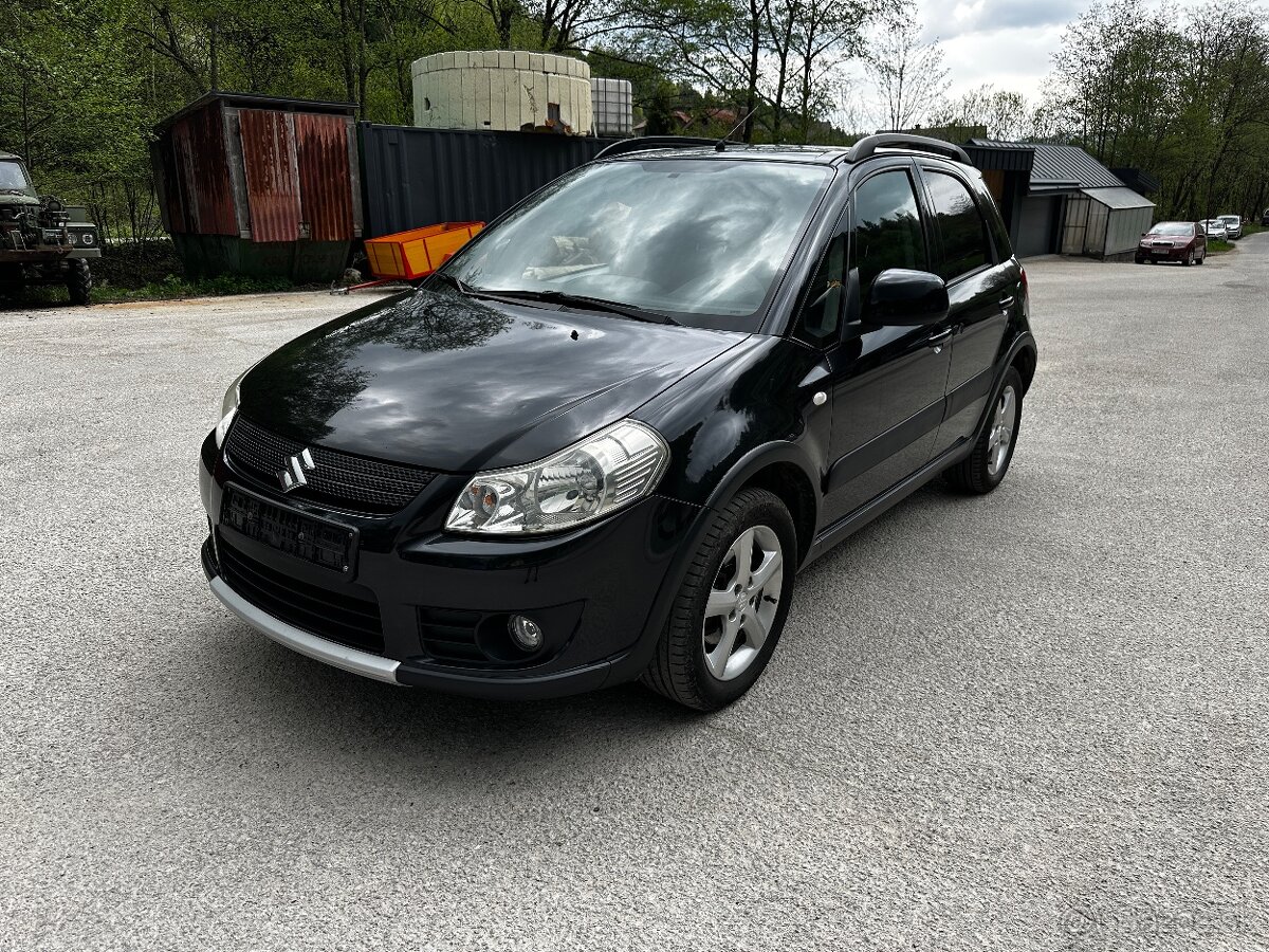Suzuki SX4 1.6 Urban Line S pohonom 4x4 Swift yeti tiguan