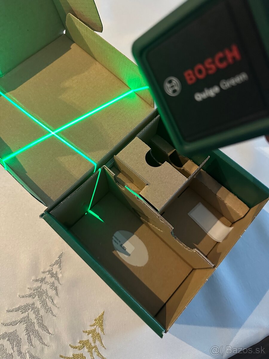 Bosch Quigo Green, krížový laser (zelený), použitý 1x - 3