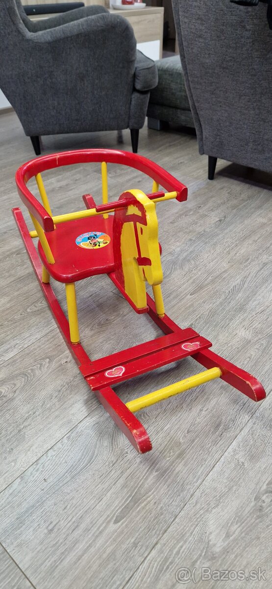 Hojdací koník so 60-tych rokov - 3