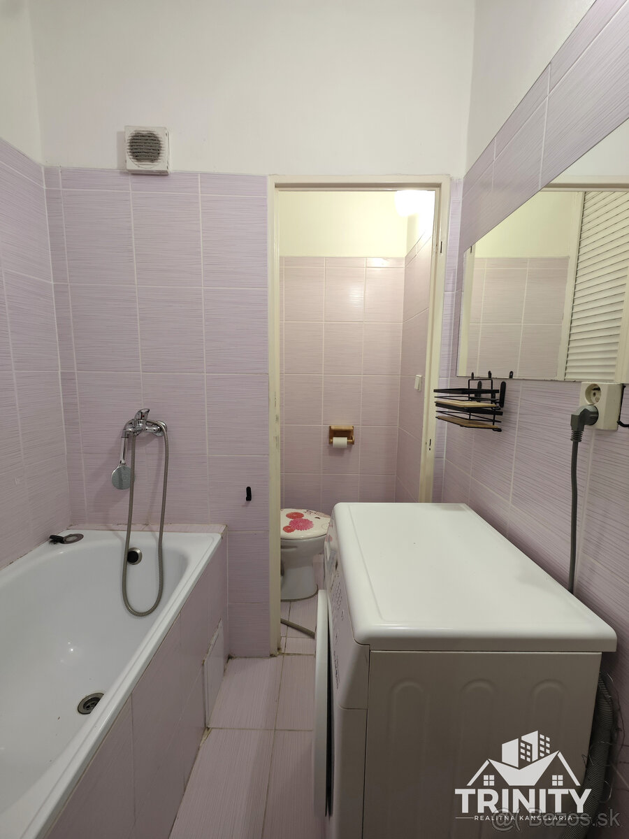 Garsónka s balkónom na prenájom v centre Nových Zámkov - 3