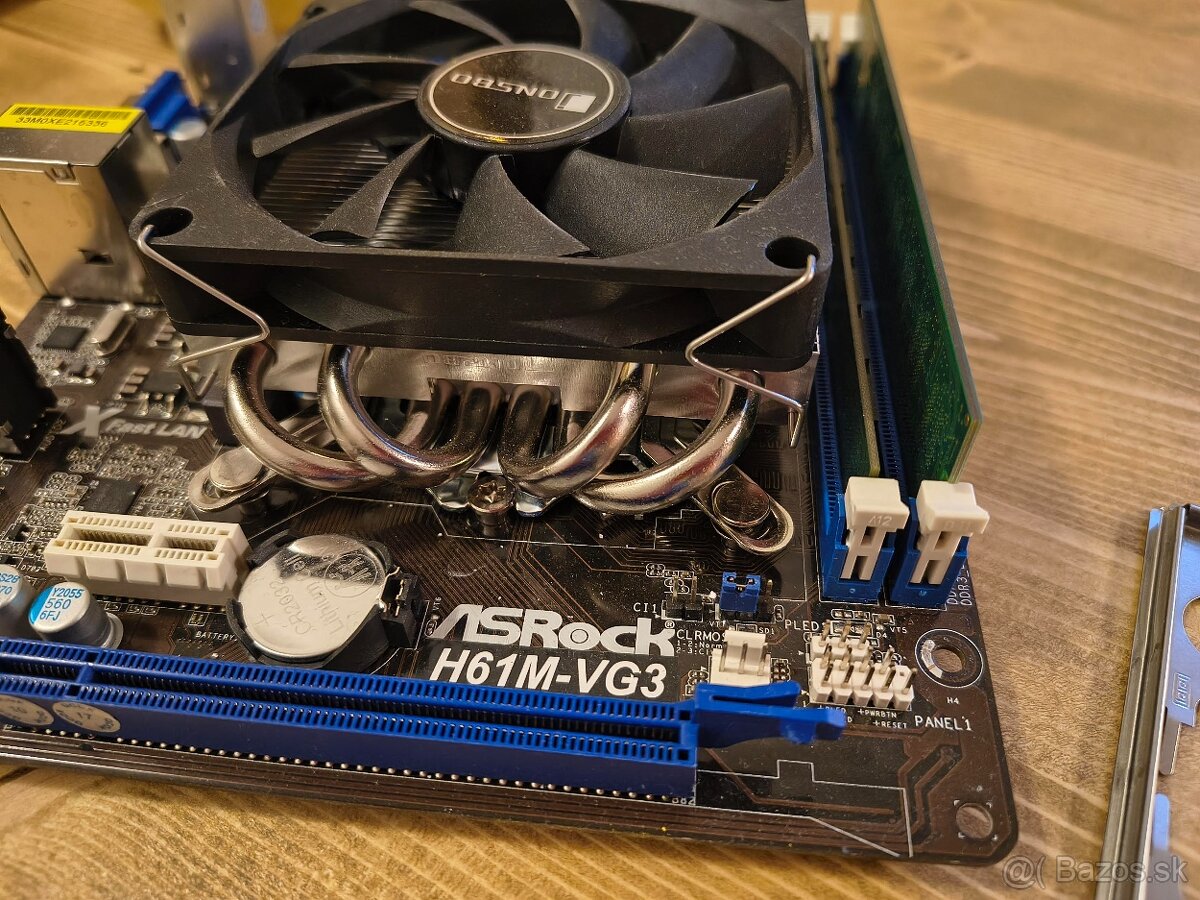 Asrock H61M-VG3 + i3 3220 + 2x4GB + chladic - 3