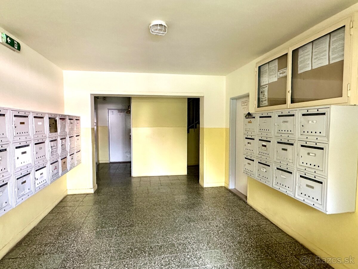 2-izbový byt s lodžiou, ul. Mládeže, PP,začatá rekonštrukcia - 3