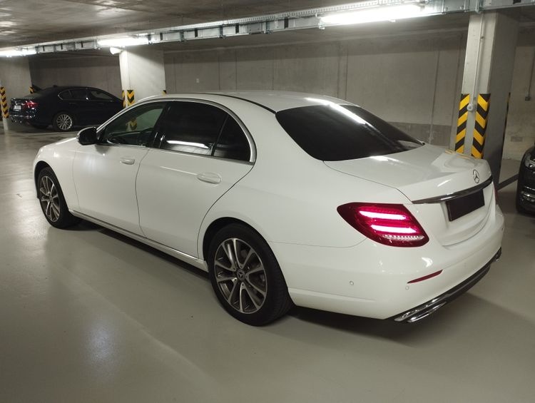Mercedes Benz E 220D AT, rok 2017 - 3