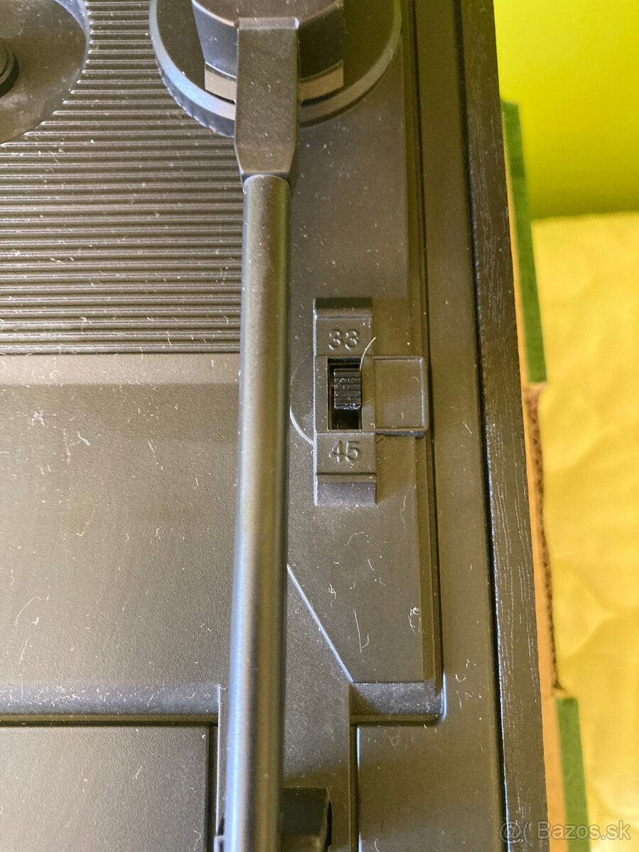 Darujem gramofón - 3