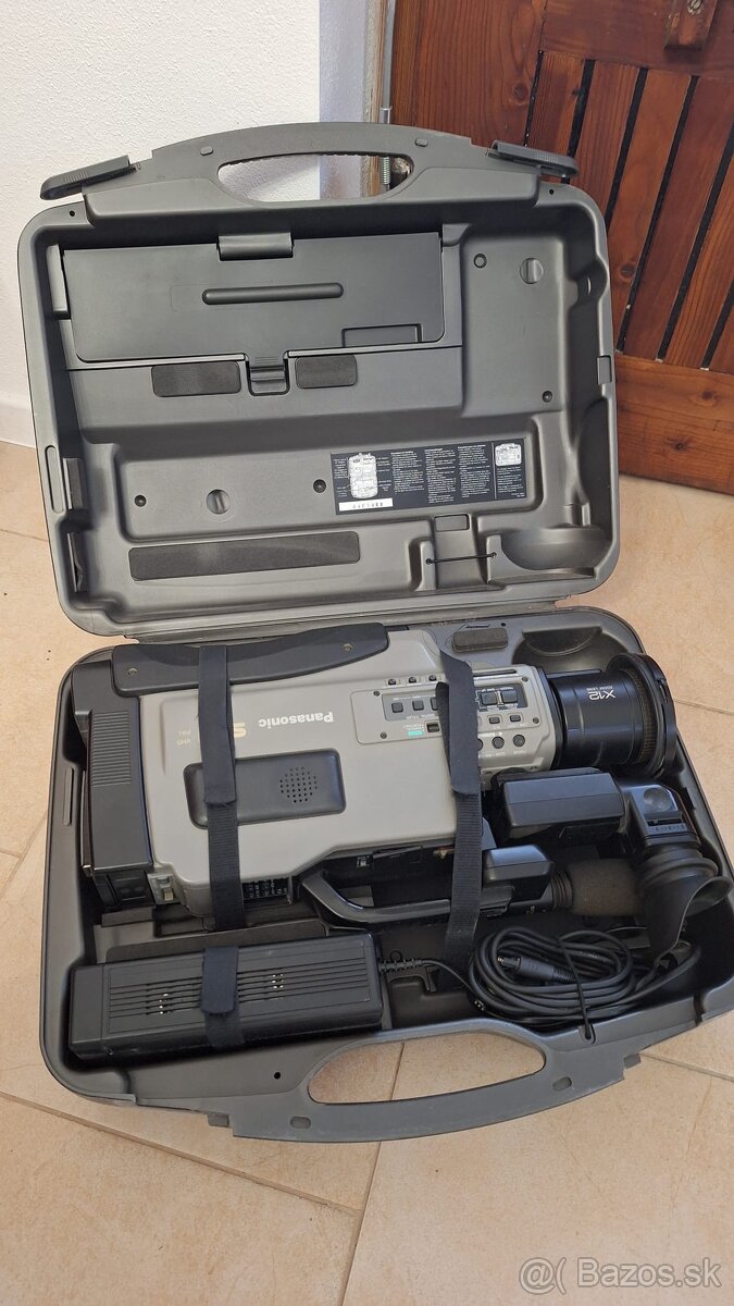 Kamera S-VHS Panasonic - 3