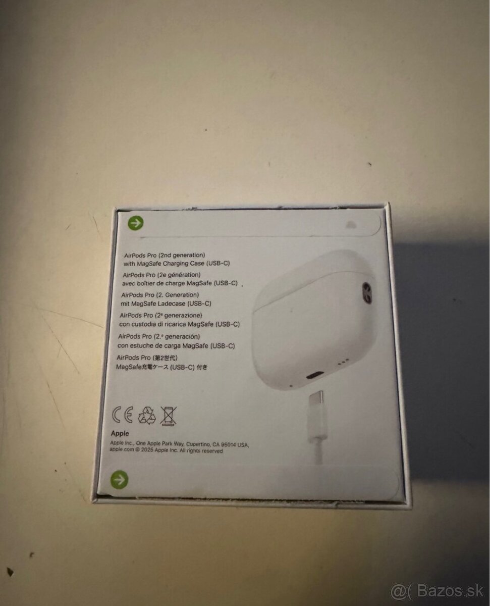Apple AirPods Pro - 3