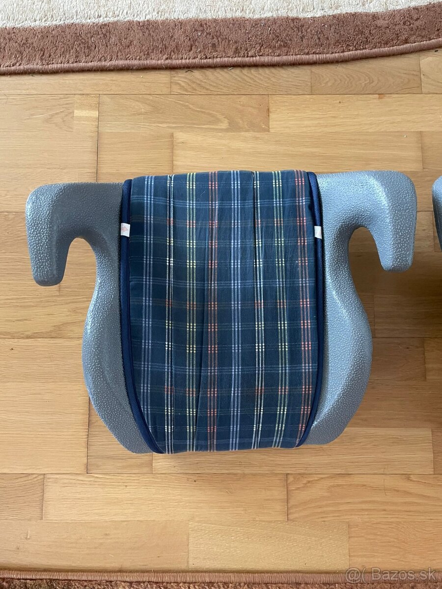 DETSKÉ PODSEDÁKY DO AUTA - 3