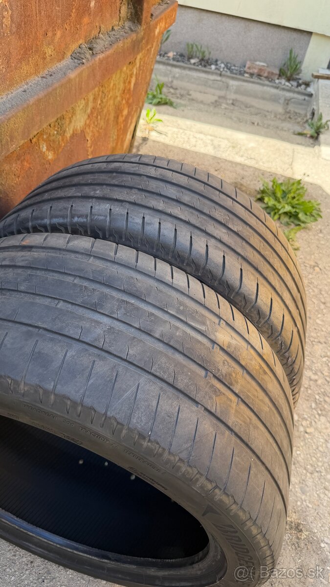 Letné 2ks 285/40 r21 - 3