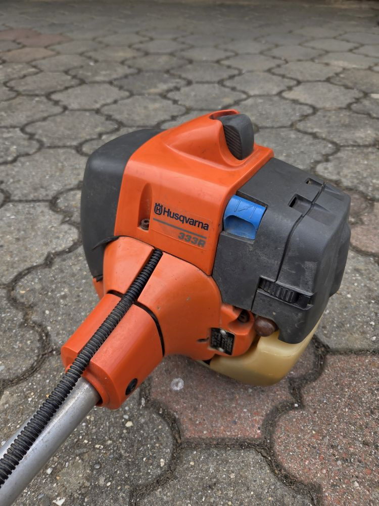 Predám krovinorez Husqvarna 333R - 3