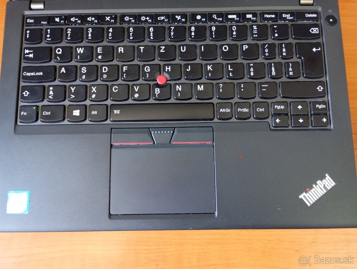 Lenovo Thinkpad X260 + Intel core i3 + 8gb ram + Windows 10 - 3