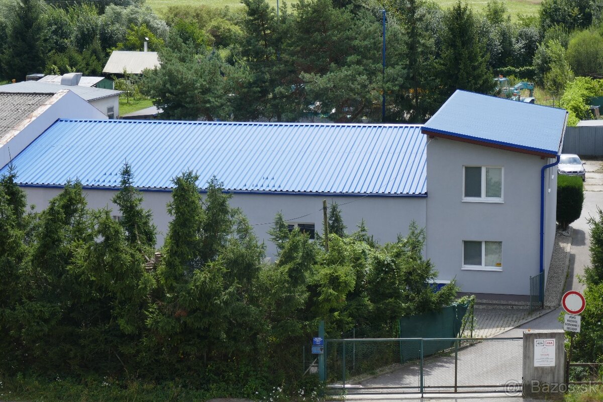 Na predaj polyfunkčná budova s bytom a garážou - 3