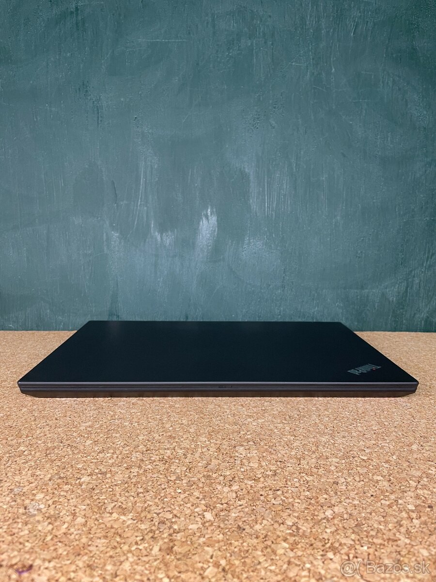 Lenovo ThinkPad T15 Gen 1 - 3