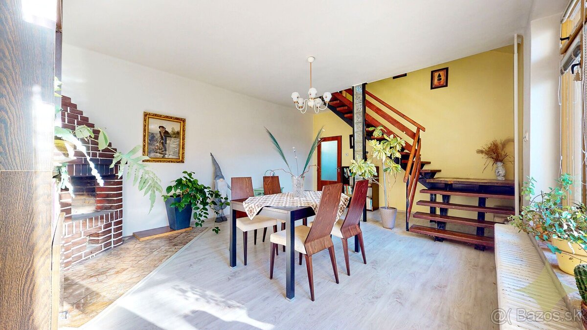 Na predaj rodinný dom v Lučenci v blízkosti parku a gymnázia - 3