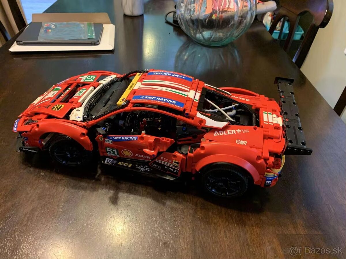Ferrari 488 GTE (podobne ako lego) - 3