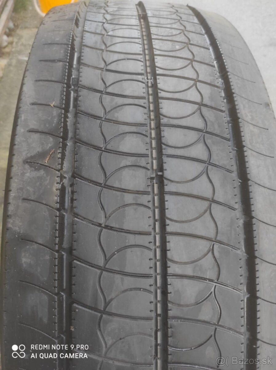 Predám pneumatiku 315/70 R22.5 - 3
