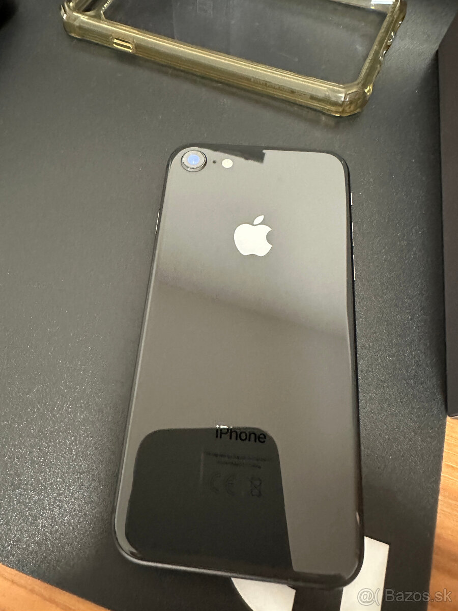 Apple iPhone 8 64GB TOP stav - 3