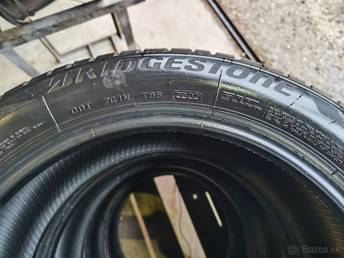 Zimné pneu = 225/50 R18 = BRIDGESTONE - 3