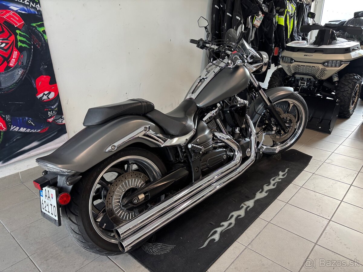 Yamaha XV 1900 Raider - 3