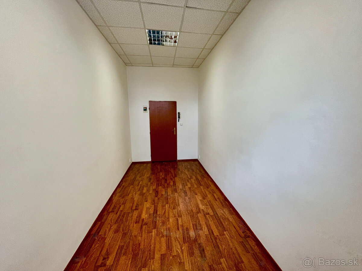 Kompaktná kancelária - 10 m2 - centre mesta - 3