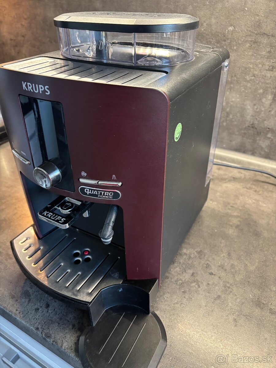 Predám plnoautomatický kávovar Krups Capucino - 3