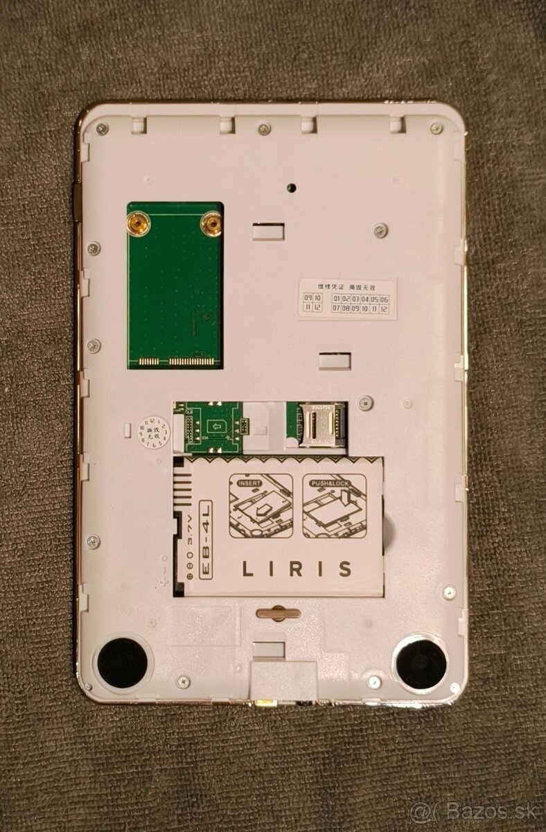 Predám E-čítačku Liris - 3