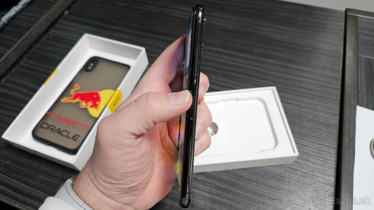 Apple iPhone X 64GB - zachovalý stav, batéria 100% - 3