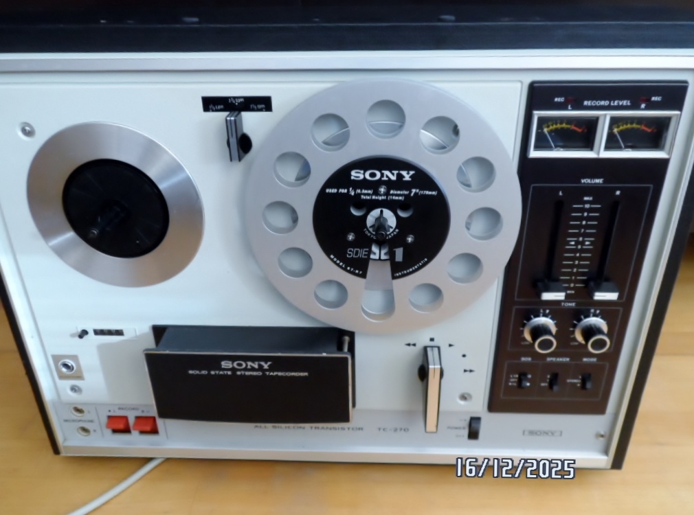 Kotúčový magnetofón SONY TC-270 - 3