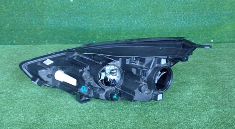 hyundai i30 svetlo pravé 2017+ - 3