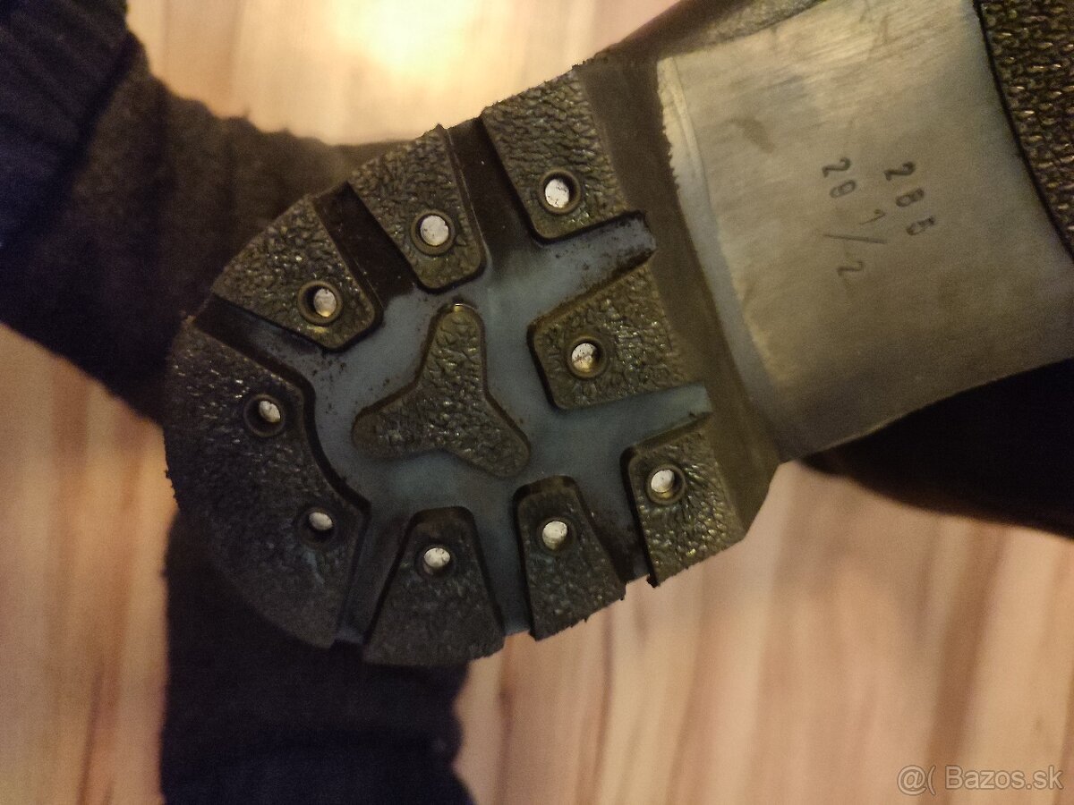 Vojenské kanady vzor 80 - 3