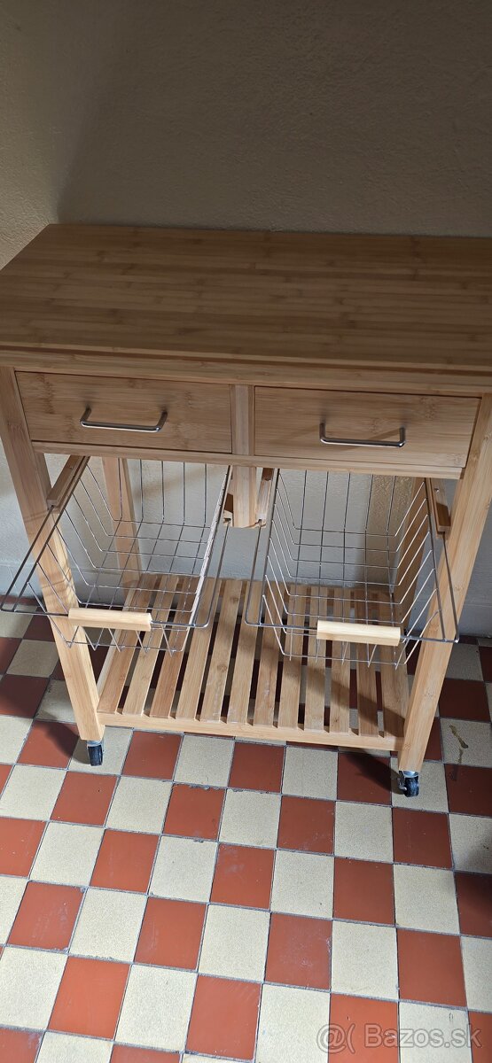 Kuchynský stolík - 3