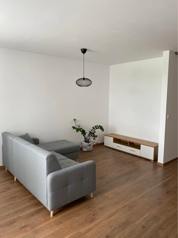 Krásny 2i byt v Slovenskom Grobe s parkovacím miestom - 3