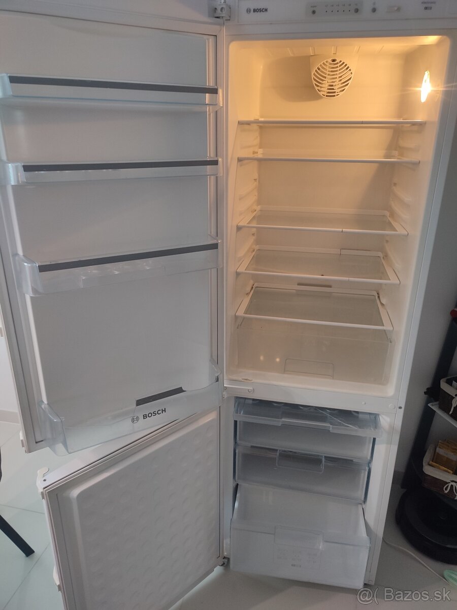 Chladnička s mrazničkou - 3