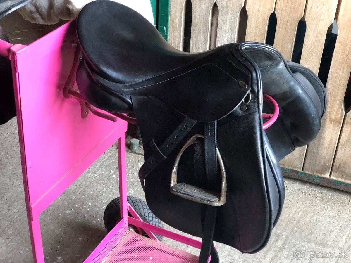 Znížená cena Predám komplet výstroj Kentaur - 3