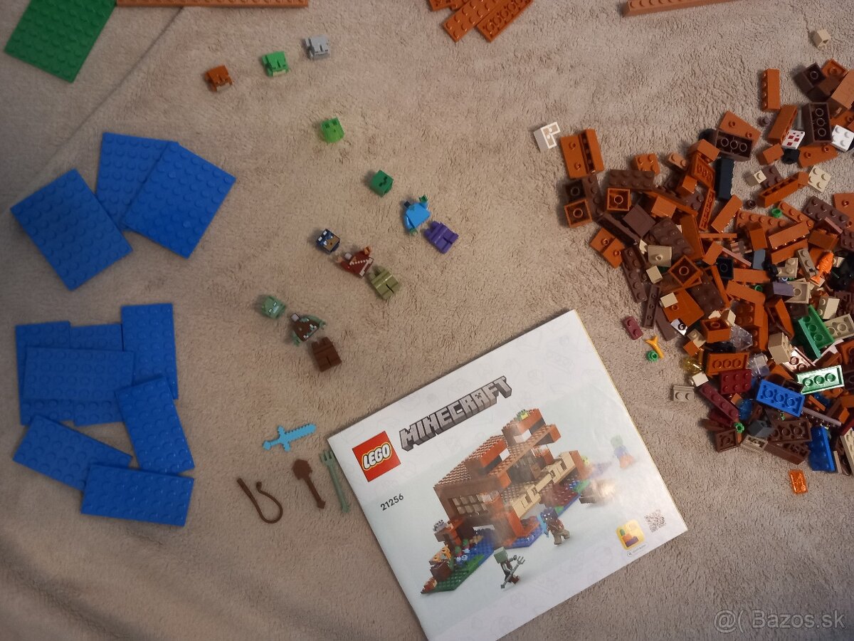 Lego minecraft, "The frog house" - 3