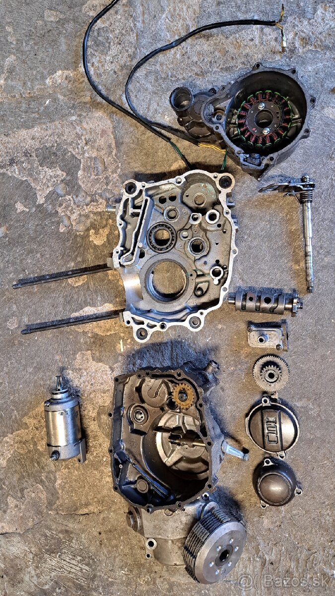 Motor 250cm3 4+R , predám/rozpredam