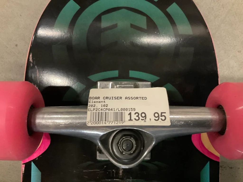 Predam UPLNE NOVY skateboard - 3