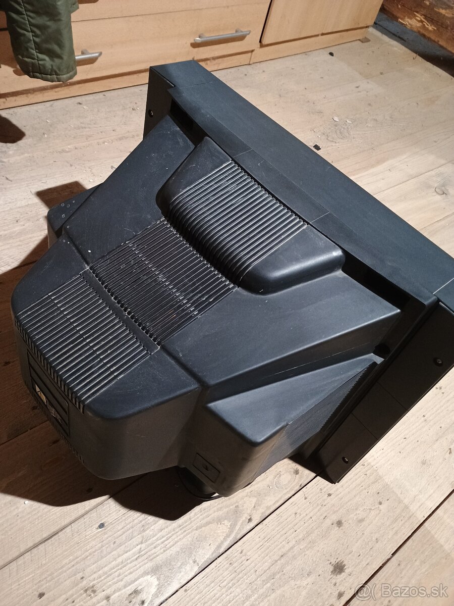 Televízor Orava - 3