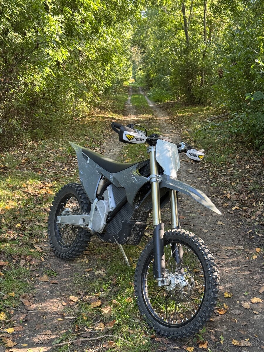 Stark Varg MX Alpha 80HP 2025