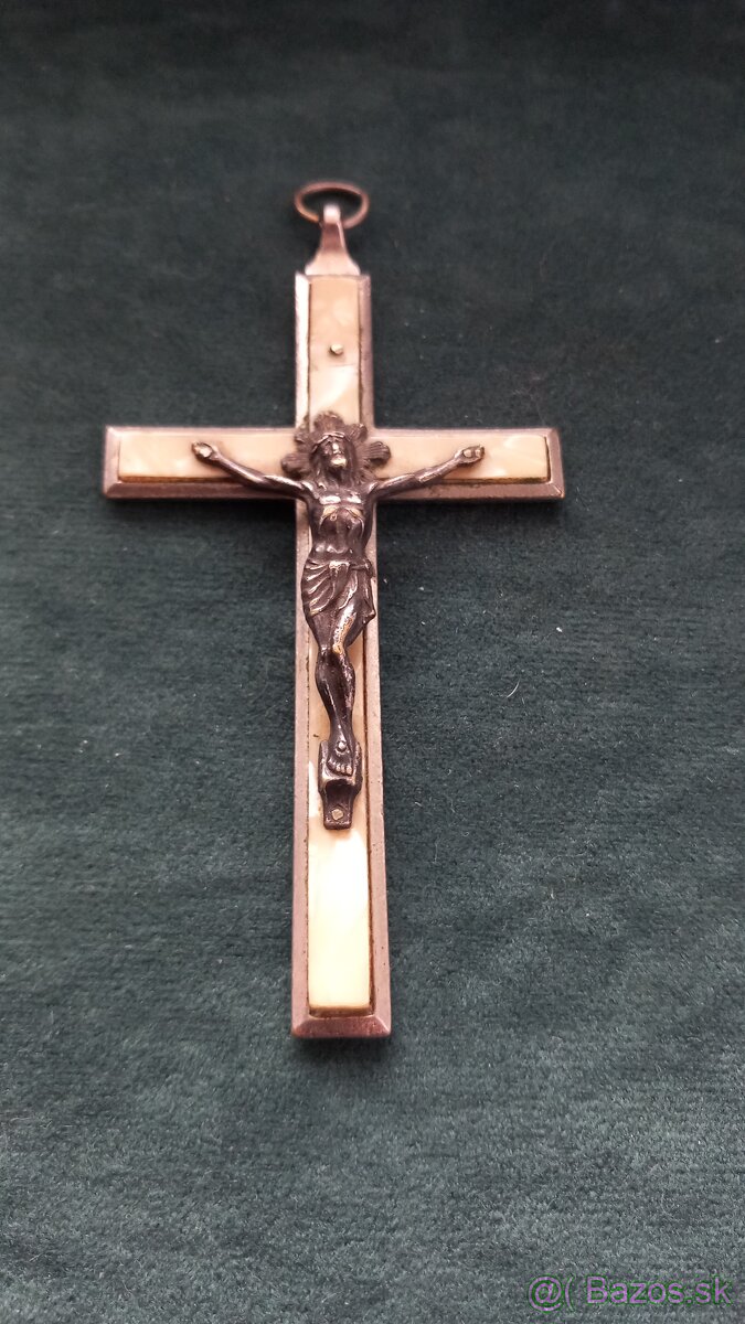 Historický náboženský kríž - 3