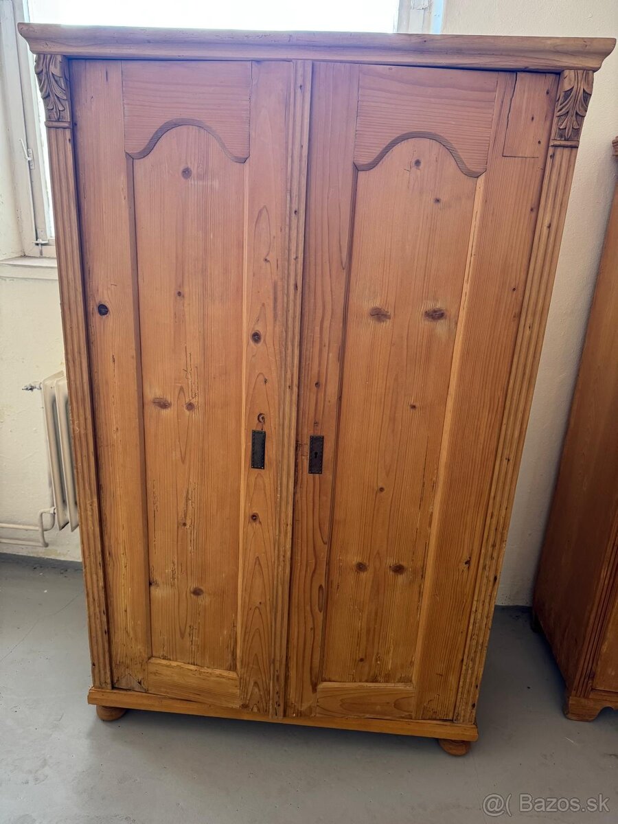 Predám starožitné skrine štýl altdeutsche v zachovalom stave - 3