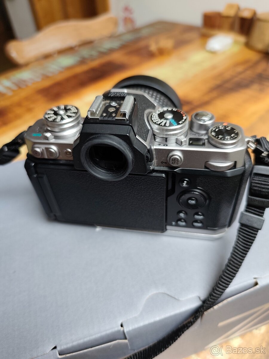 Predám Nikon Zfx v TOP stave - 3
